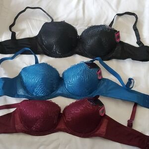 Women's Lace Underwire Bra Set - Black, Blue, Burgundy